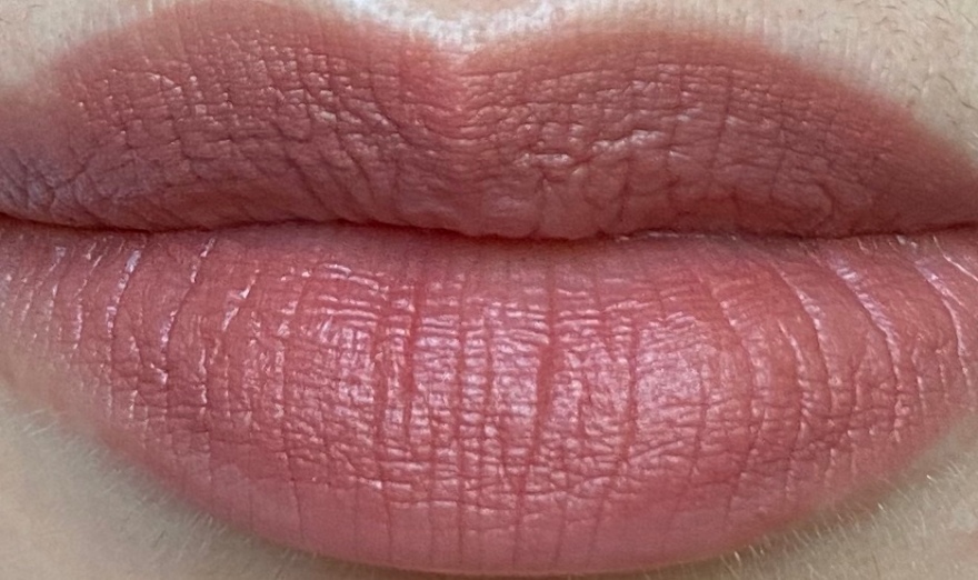 LIPSTICK  Chanel Rouge Allure Velvet – Connie and Lipsticks